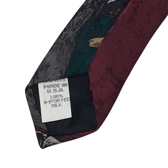 Gone With The Wind Silk Tie - Picture 6 of 7